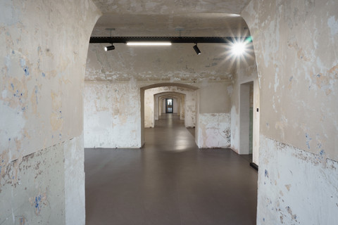 Sonderausstellung "Wie erinnern?  Zwei Perspektiven auf Auschwitz und Buchenwald"
